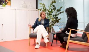 Wanneer schakel je bedrijfsmaatschappelijk werk in?